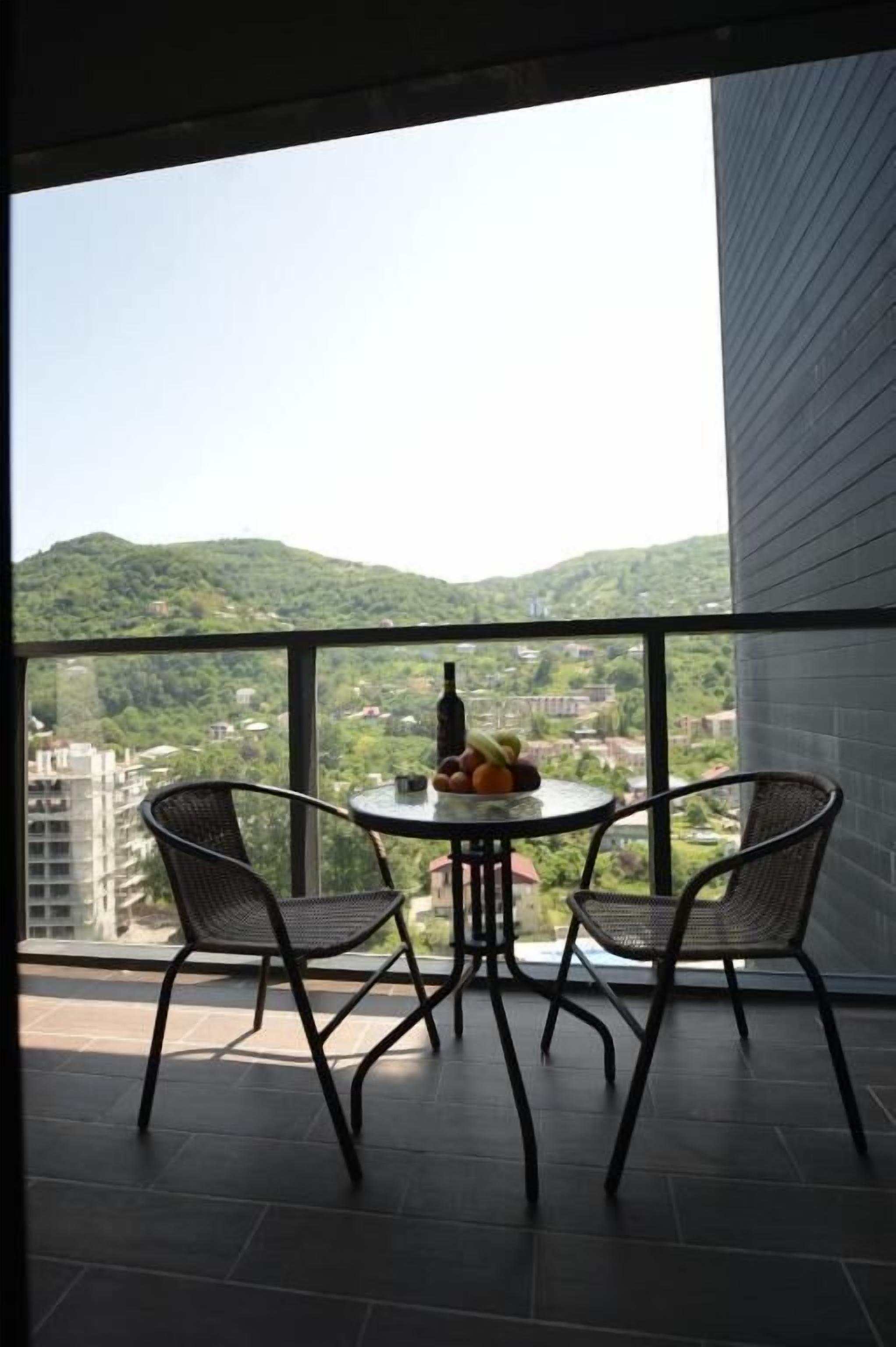 Classic Studio, Balcony, Mountain View | Outdoor dining