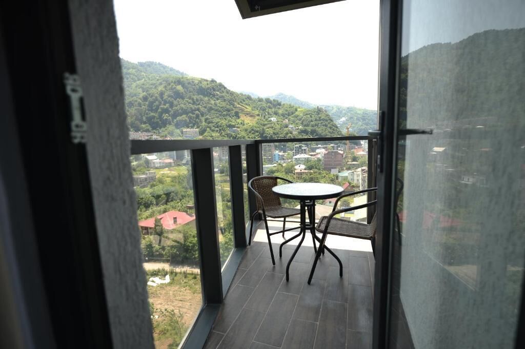 Estudio estándar, balcón, vista a la montaña | Interior