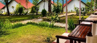 Chardham Resort Guptakashi