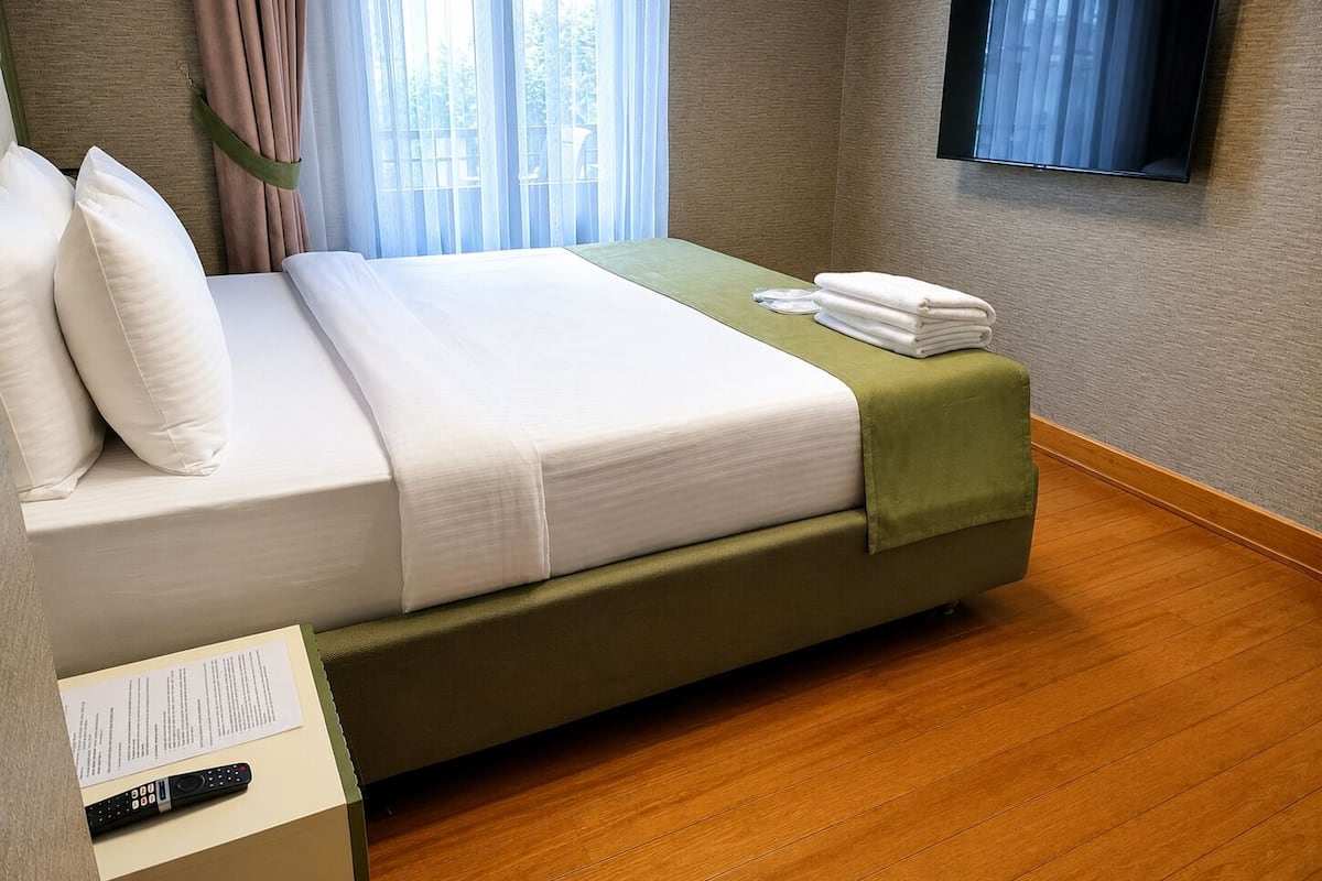 Deluxe Two Bedroom Suite 2+0 | Työpöytä, ilmainen Wi-Fi
