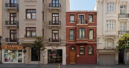 Monev Suites