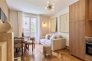 Smart TV, offices - Stunning apartment with AC - Center of Paris (Paris)