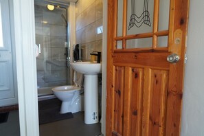 Dusche, Handtücher, Seife, Toilettenpapier