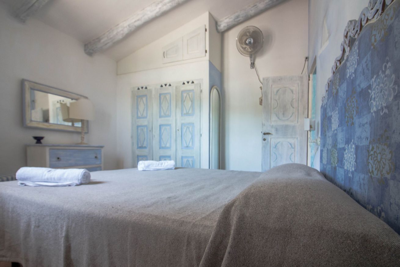 2 bedrooms, iron/ironing board
