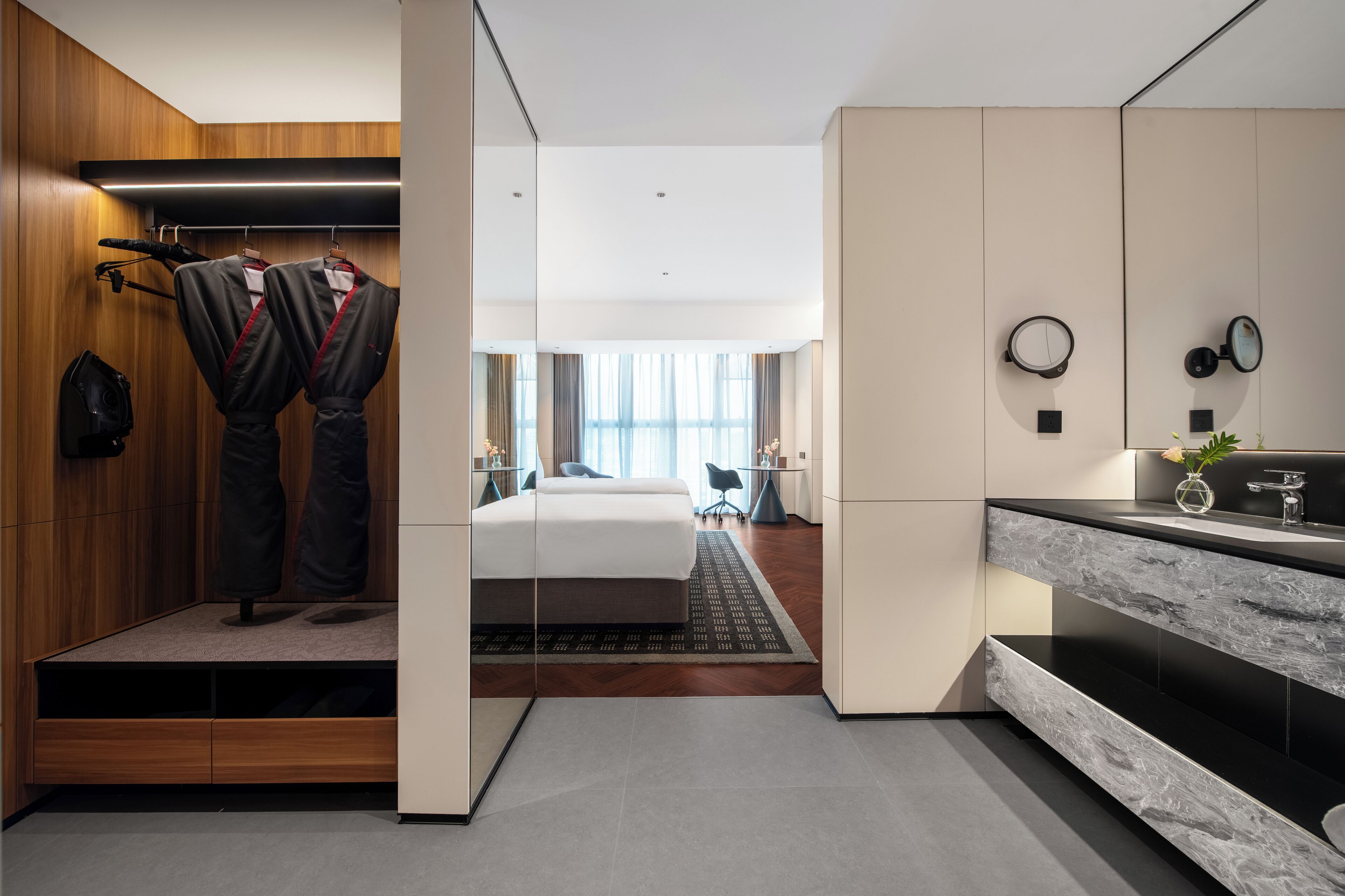 Twin Room | Bathroom | Shower, free toiletries, hair dryer, bathrobes