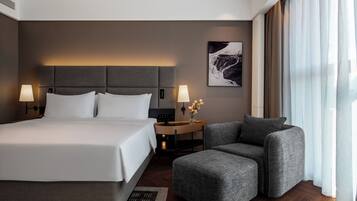 Enkeltrom | Dundyner, memory foam-senger, minibar (inkludert) og wi-fi (inkludert)