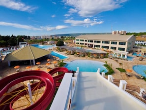 12 outdoor pools - HOTEL LACQUA DI ROMA  (Caldas Novas)