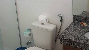 Comfort Apartment | Bathroom