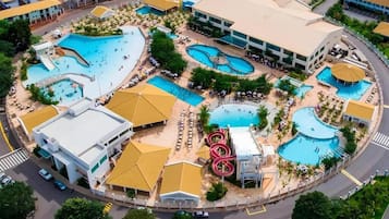 12 piscines extérieures