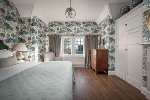 WiFi, bed sheets - GREENWOOD MANOR, family friendly, luxury holiday cottage in Oundle (Peterborough)