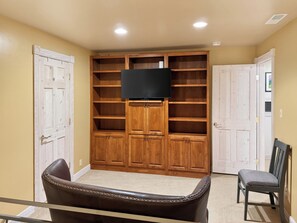 Interior - Communal Hot Tub + Sauna + Mountain Views | Walk to Gondola + Main St (Telluride)