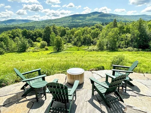 Secluded Vermont Home with Stunning Private View!