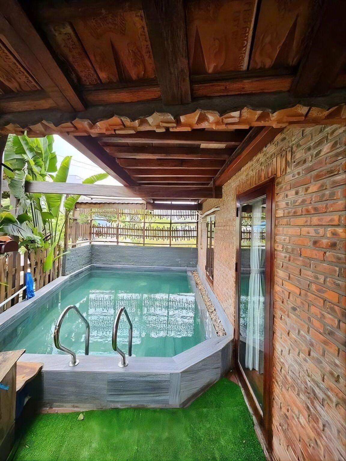 Utomhuspool