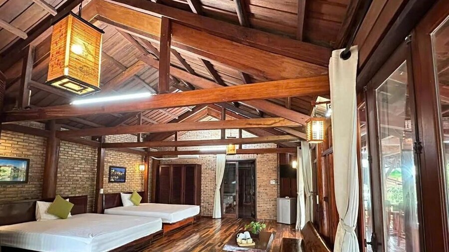 Hometown Wooden 5 BRS Pool Villa Hoi An