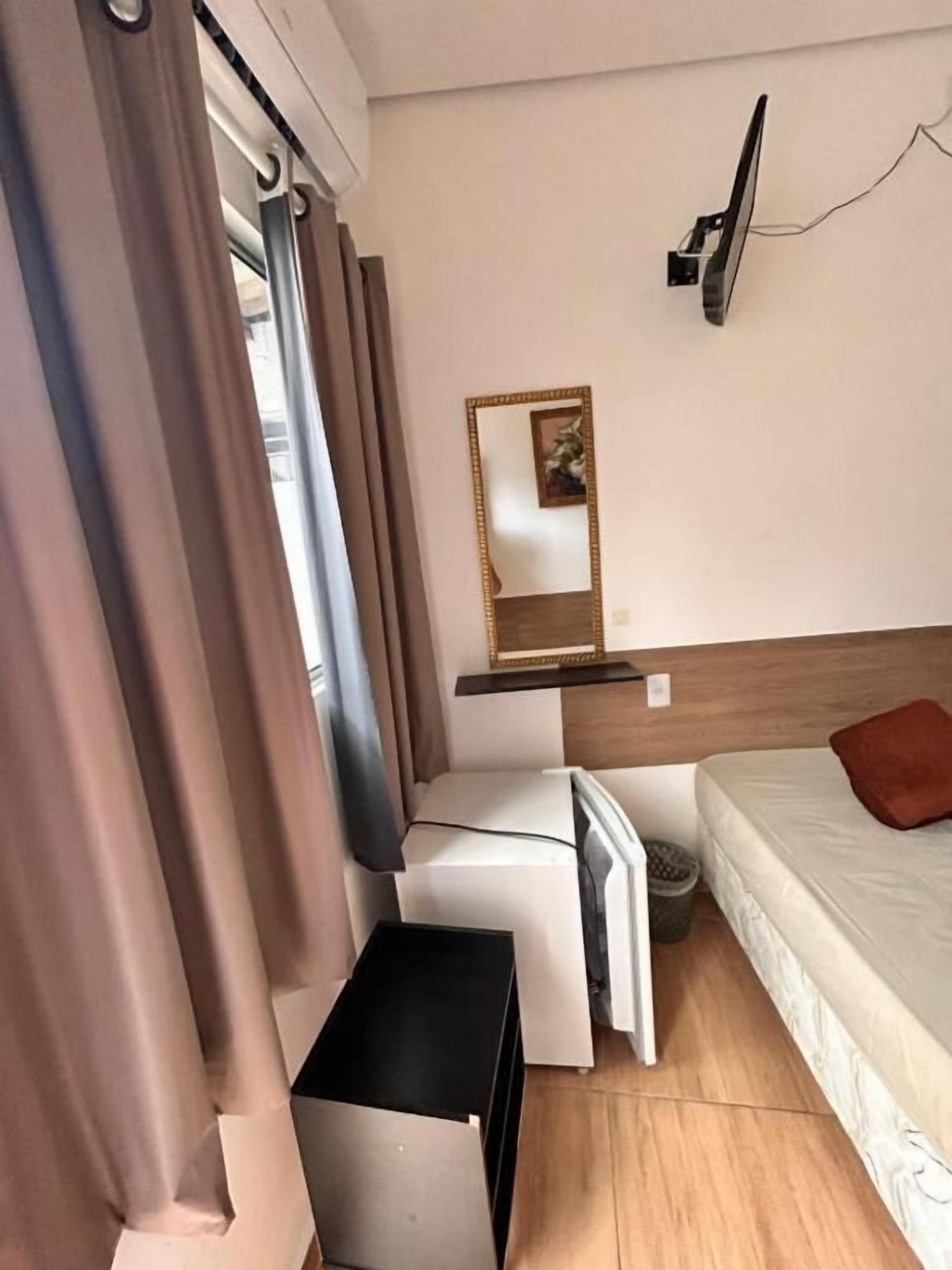 Kamar Double Ekonomi, difabel mobilitas | Minibar dan Wi-Fi gratis