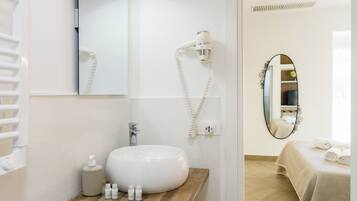 Comfort Double Room | Bathroom