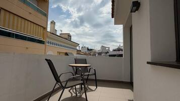 Suite Supérieure, vue ville | Restauration extérieure