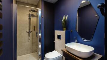 Double Room, City View | Bathroom | Hair dryer, soap, toilet paper