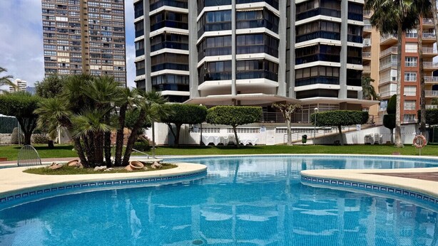 Pool - Apartment for 2 · Sea Views · Levante Beach · Benidorm (Benidorm)