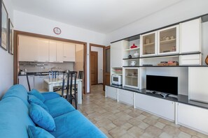 Family Apartment, Multiple Bedrooms (Appartamento Magenta) | Living area - Appartamento Magenta (Loano)