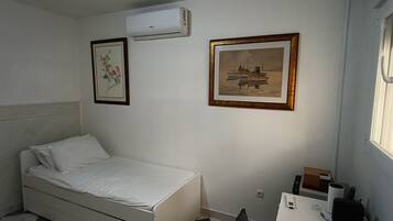 2 bedrooms