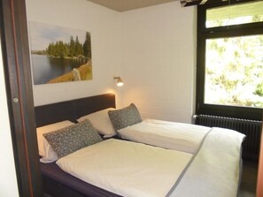 Reisekinderbett, kostenloses WLAN, Bettwäsche