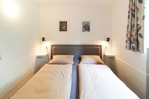 2 多间卧室、免费 WiFi、床单