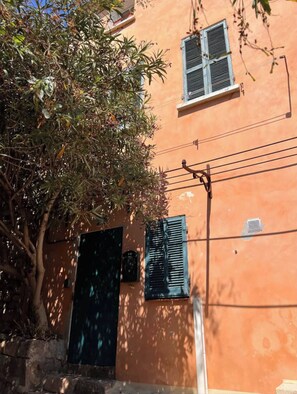 Exterior - La maison du repos (Hyères)