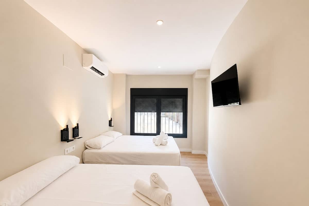 Classic Triple Room | WiFi (free)
