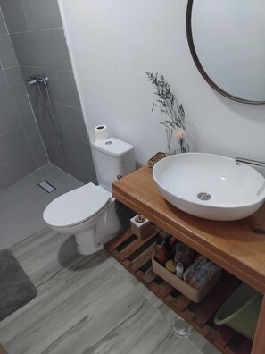 Apartment, Patio, Courtyard View | Bathroom - Quinta Achada Fazenda (Santiago)