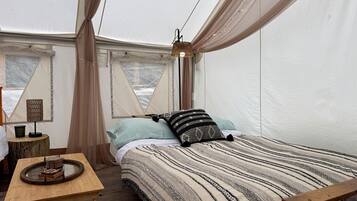 Bureau, Wi-Fi, draps fournis