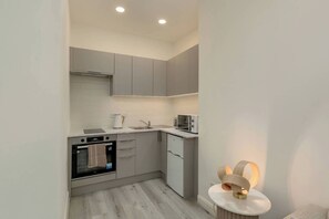 Microwave, oven, stovetop, electric kettle