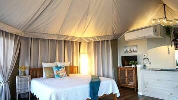1 habitación, wifi y ropa de cama