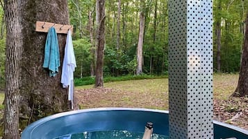 Baignoire à remous extérieure