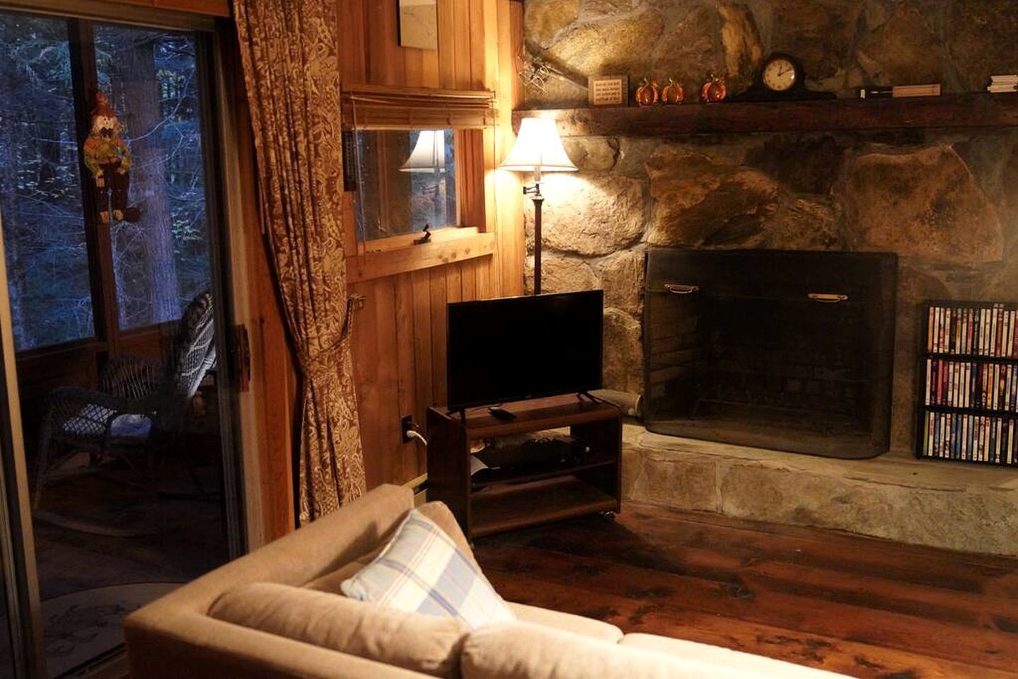 TV, fireplace, DVD player