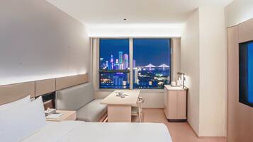 Elite Double Room | Desk, laptop workspace, free WiFi, bed sheets