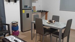 Dining - Cozy Mountain View House - Ayala's House View (Volcán)