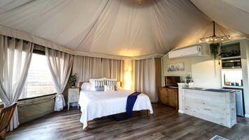1 habitación, wifi y ropa de cama