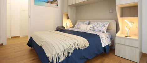 Fer et planche Ă repasser, Wi-Fi, draps fournis