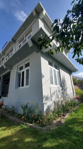 Ultar House Hotel