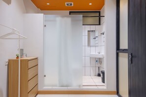 Standardzimmer | Badezimmer | Handtücher