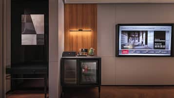Tomannsrom – comfort | Minibar (inkludert), skrivebord for bærbar PC og blendingsgardiner