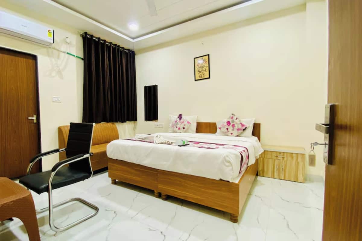Deluxe Room, City View | Free WiFi