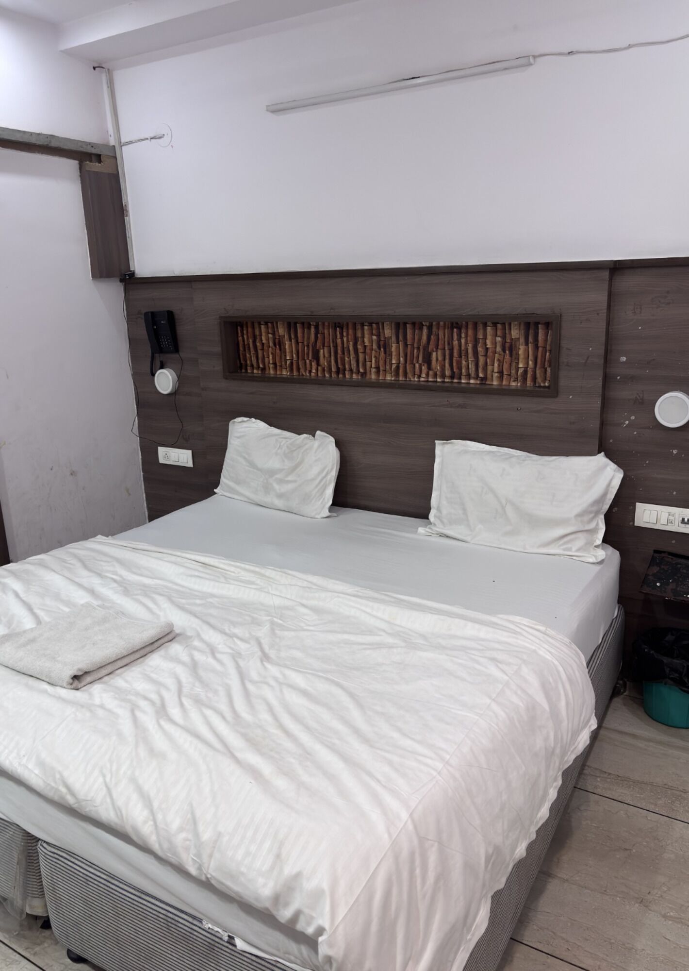 Basic Double Room, City View | Desk, free WiFi