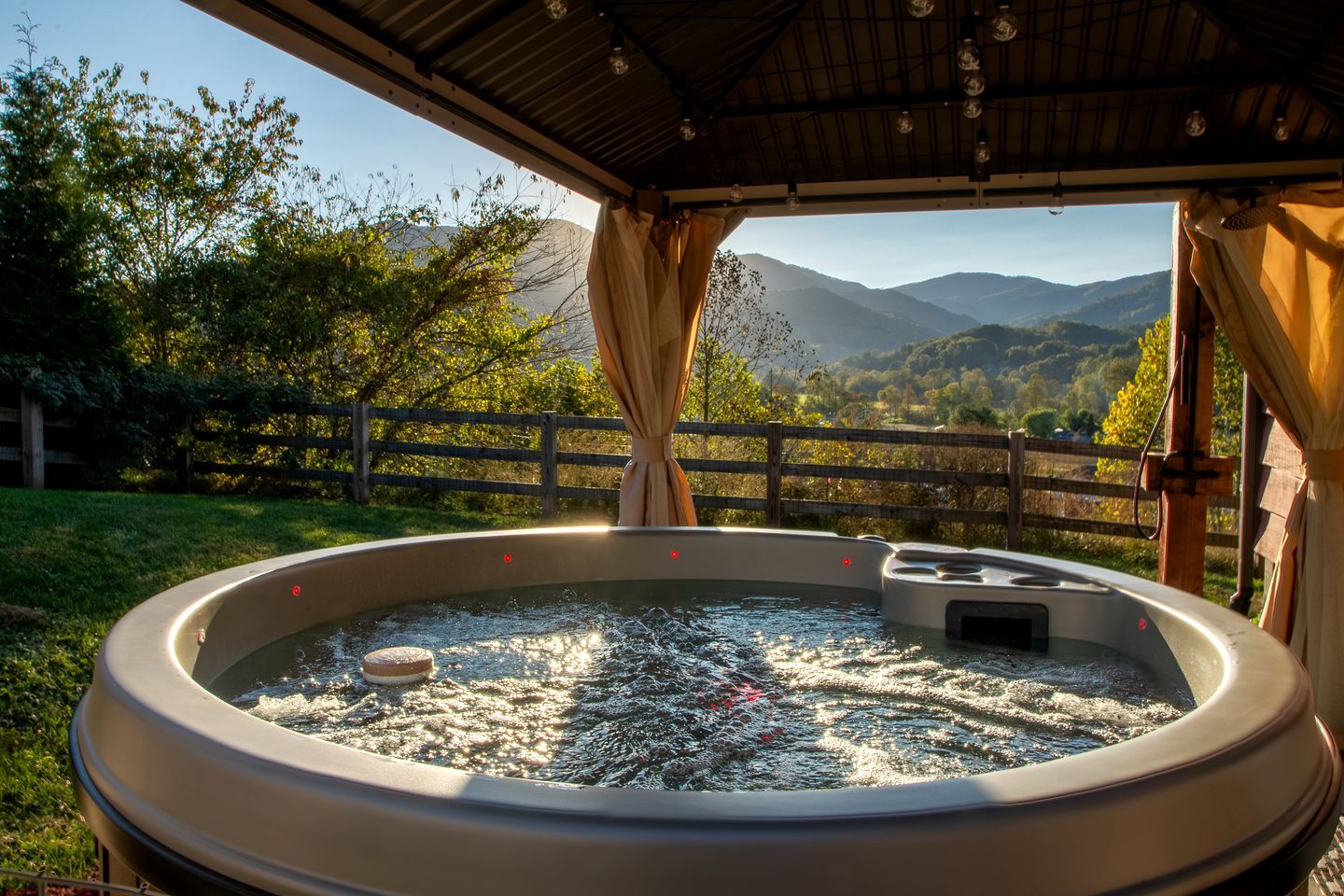 Baignoire à remous extérieure