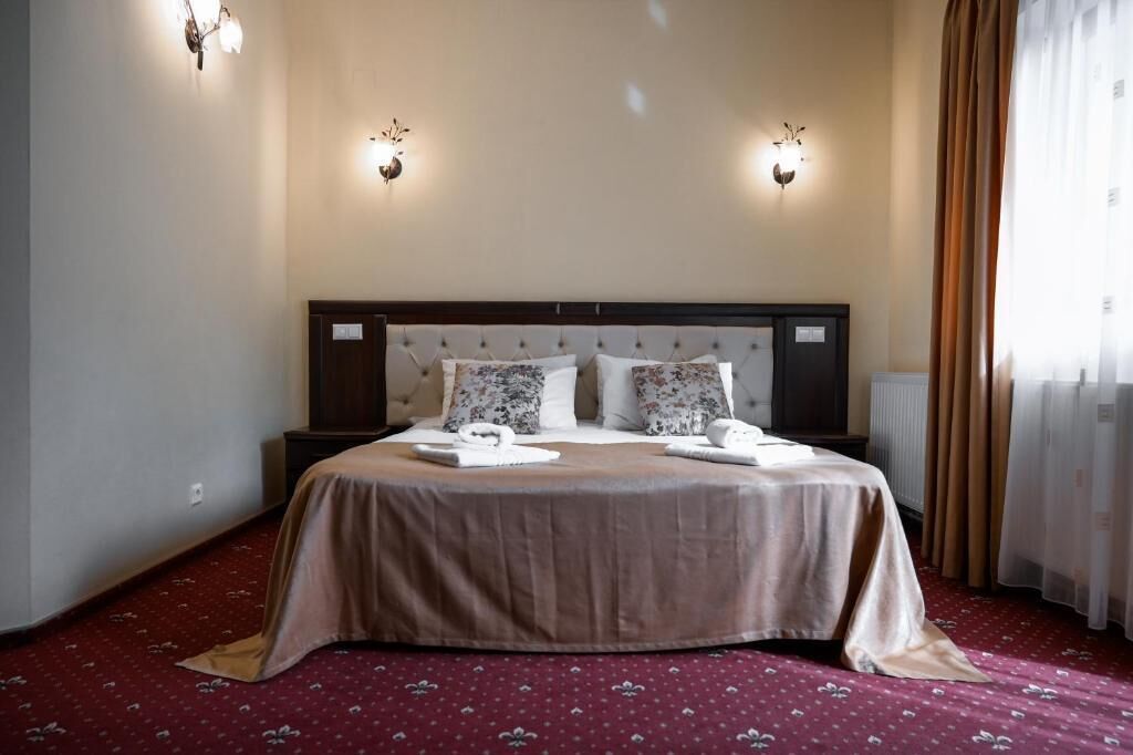 Suite familiare, balcone, vista cortile | Wi-Fi gratuito