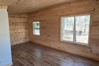 Modern Rustic Tiny Home Surrounded by Peaceful Pines in Boles, Arkansas