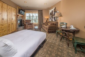 Iron/ironing board, free WiFi, bed sheets - New! Village Center Ski-In / Ski-Out Condo in Big Sky (Big Sky)