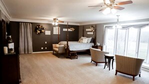 5 habitaciones, tabla de planchar con plancha, cuna de viaje y wifi 