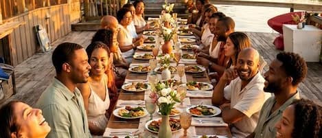 Outdoor dining